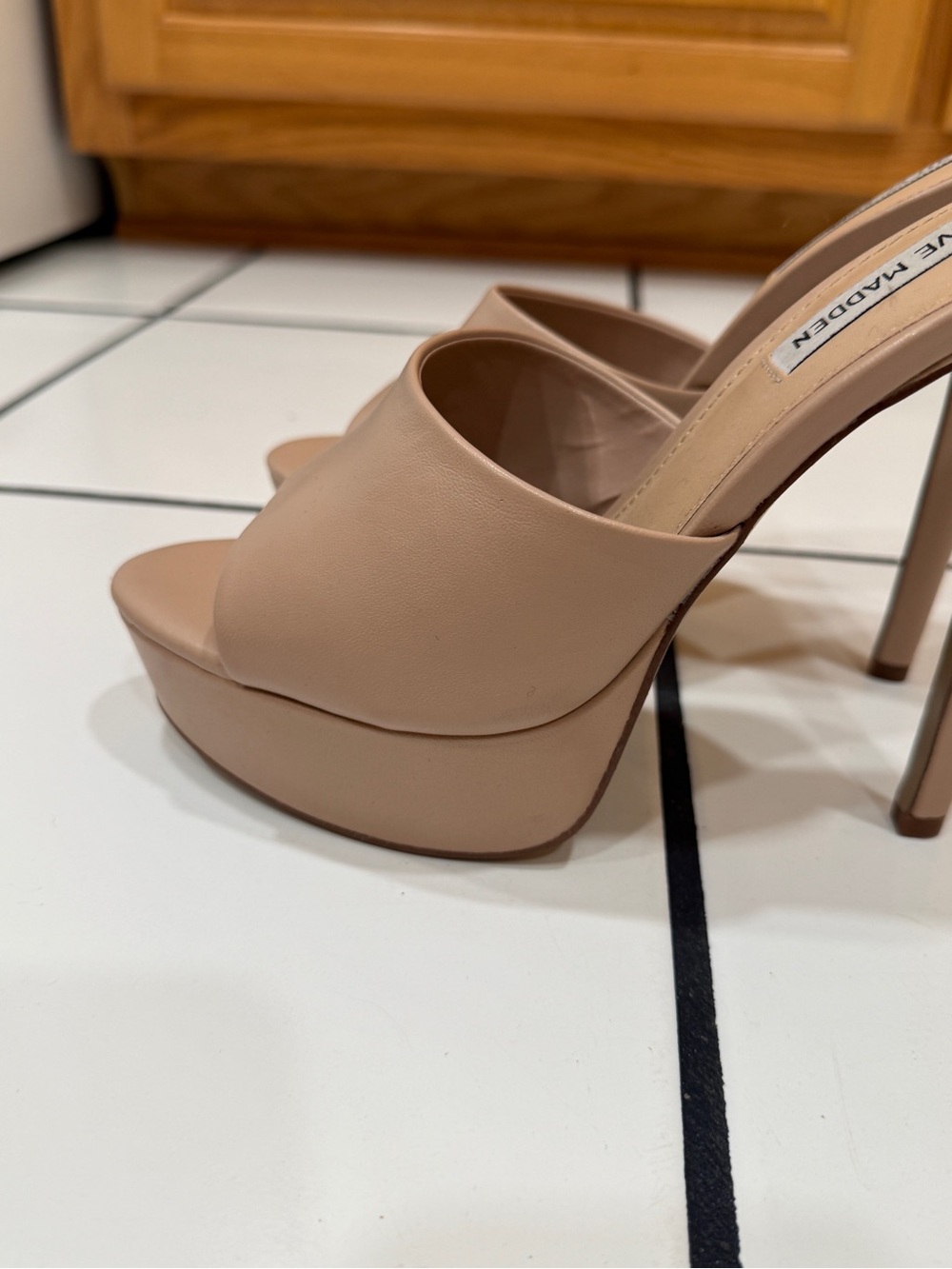 Steve Madden Nude Platform Mule Heels 6” Stiletto Y2K Bombshell - Picture 8 of 14